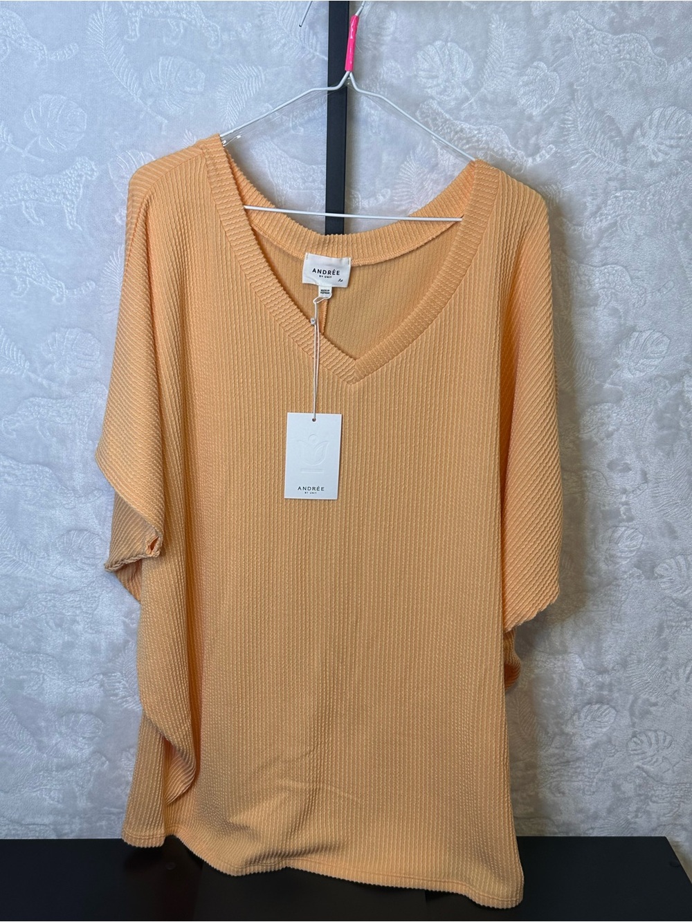 ANDREE BY UNIT Peach Ribbed V-Neck Sweater